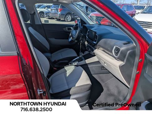 Certified 2023 Hyundai Venue SEL image 32