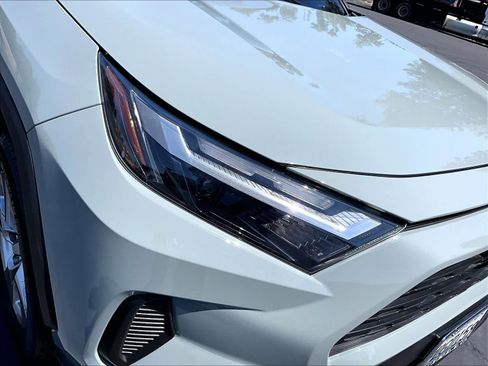 Used 2022 Toyota RAV4 XLE w/ Convenience Package FWD image 30