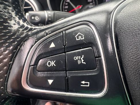 Used 2017 Mercedes-Benz C 300 Sedan image 25