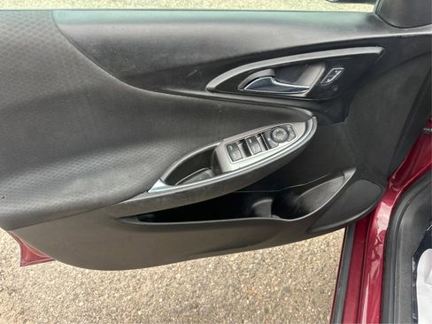 Used 2016 Chevrolet Malibu LT image 31