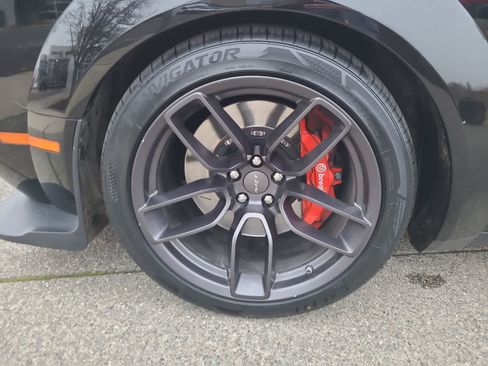 Used 2019 Dodge Challenger SRT Hellcat image 16