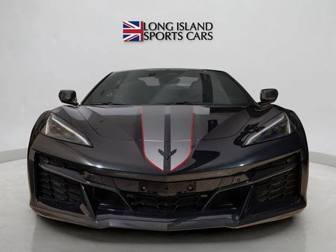 Used 2024 Chevrolet Corvette Z06 image 3