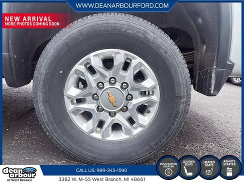 Used 2022 Chevrolet Silverado 2500 LT w/ Convenience Package AWD/4WD image 8