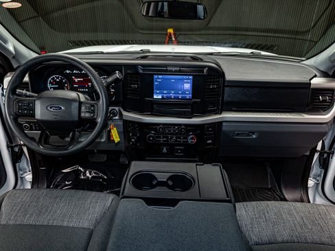 Used 2025 Ford F350 XLT w/ FX4 Off-Road Package image 19