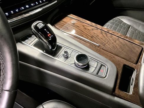 Used 2022 Cadillac Escalade Sport Platinum image 19