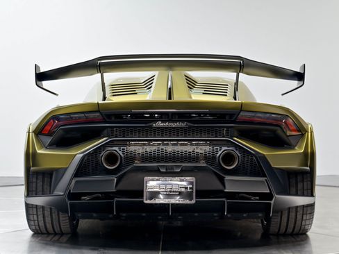 Used 2023 Lamborghini Huracan STO RWD image 64