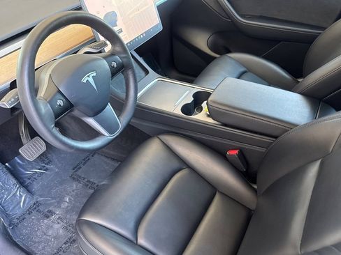 Used 2021 Tesla Model Y Long Range AWD/4WD image 9