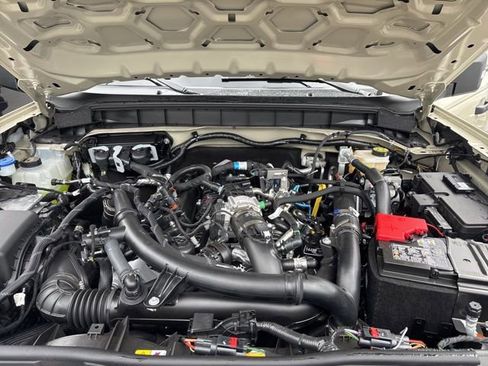 New 2025 Ford Bronco Badlands image 34