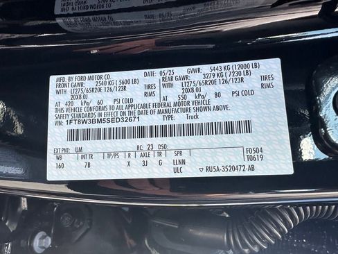 New 2025 Ford F350 Platinum image 24