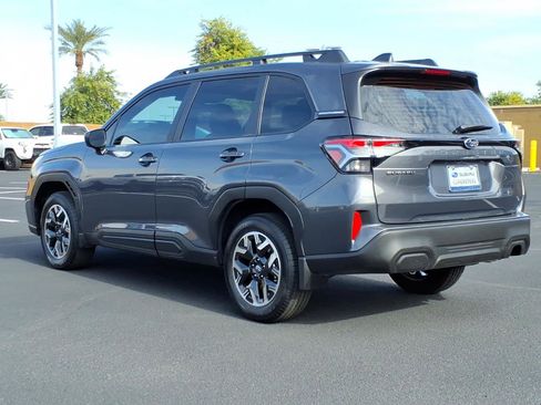 Certified 2025 Subaru Forester w/ Convenience Package #2 image 5