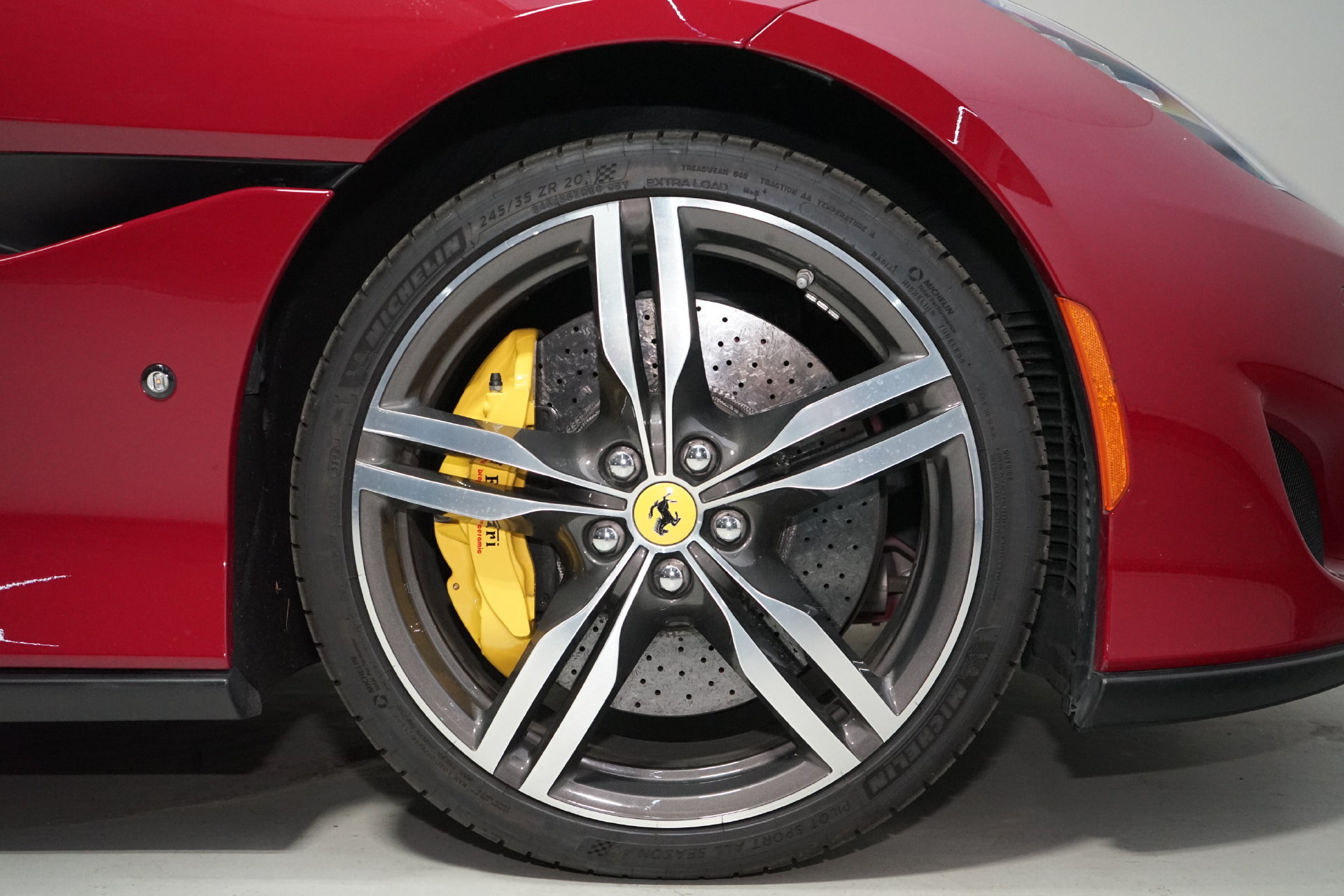 Used 2019 Ferrari Portofino RWD image 31