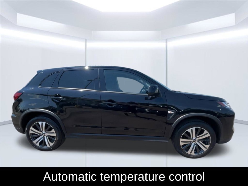 Used 2025 Mitsubishi Outlander Sport AWD image 12