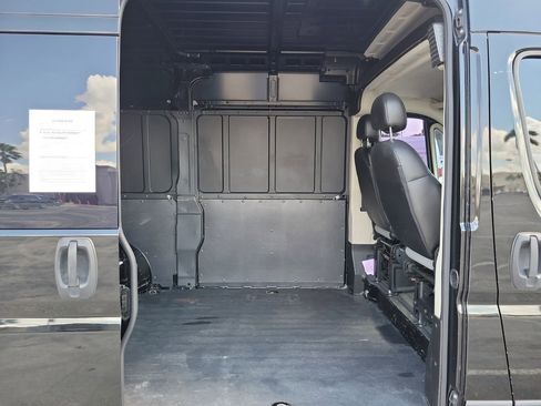 Used 2021 RAM ProMaster 1500 w/ Convenience Group image 12