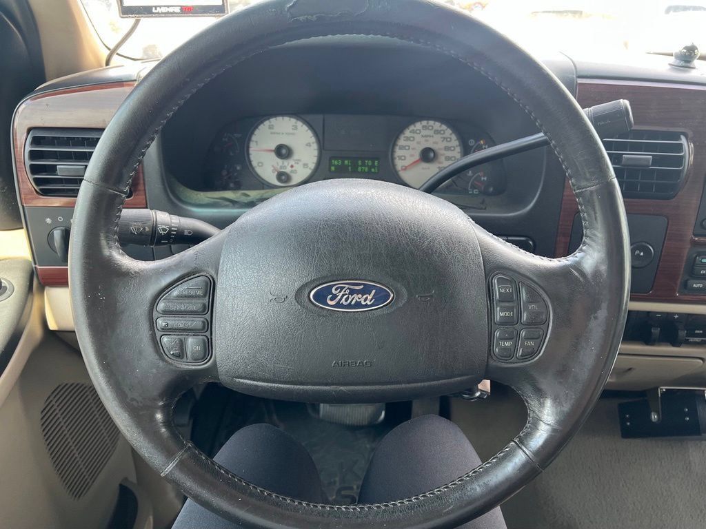 Used 2007 Ford F250 Lariat AWD/4WD image 12