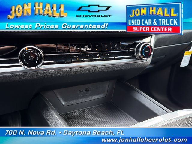 Used 2026 Chevrolet Equinox LT w/ Midnight Edition FWD image 24