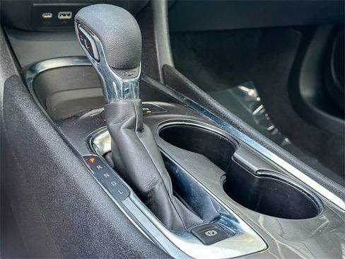 Used 2024 Chevrolet Malibu LT image 17