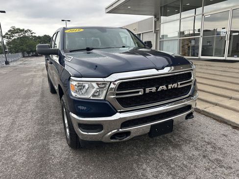 Used 2019 RAM 1500 Tradesman w/ SXT Appearance Group AWD/4WD image 4