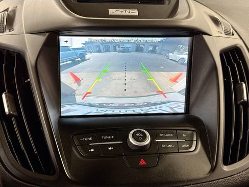 Used 2018 Ford Escape SE w/ Ford Safe & Smart Package AWD/4WD image 24