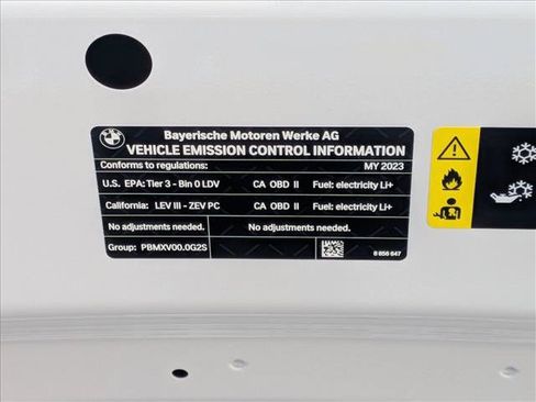 Used 2023 BMW i4 eDrive35 w/ Premium Package RWD image 27