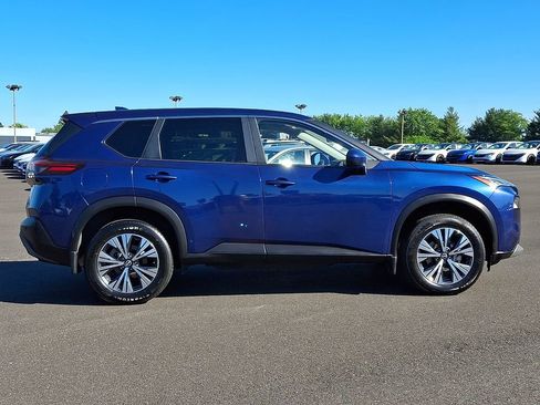 Certified 2023 Nissan Rogue SV AWD/4WD image 7