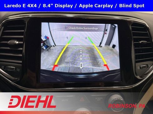 Used 2022 Jeep Grand Cherokee Laredo E image 31