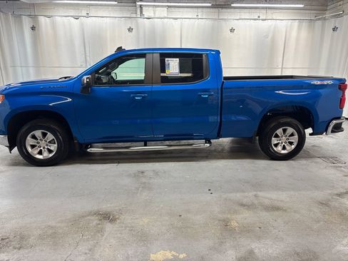 Used 2023 Chevrolet Silverado 1500 LT image 2