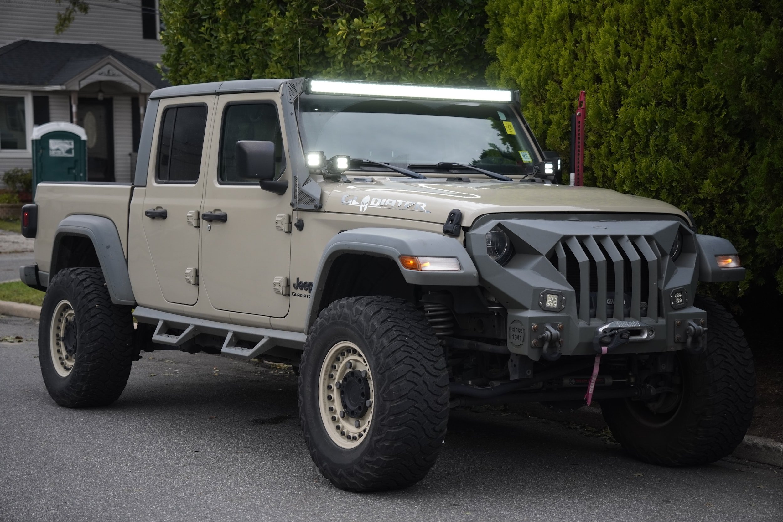 Used 2020 Jeep Gladiator Sport w/ Quick Order Package 24S AWD/4WD image 10