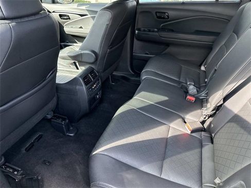Used 2023 Honda Passport Elite image 14
