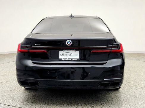Used 2022 BMW 740i xDrive w/ Premium Package AWD/4WD image 6