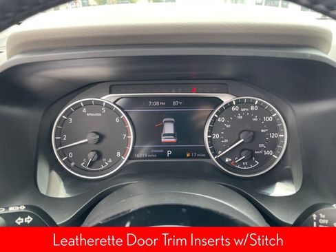 Certified 2022 Nissan Rogue SV w/ SV Premium Package image 16