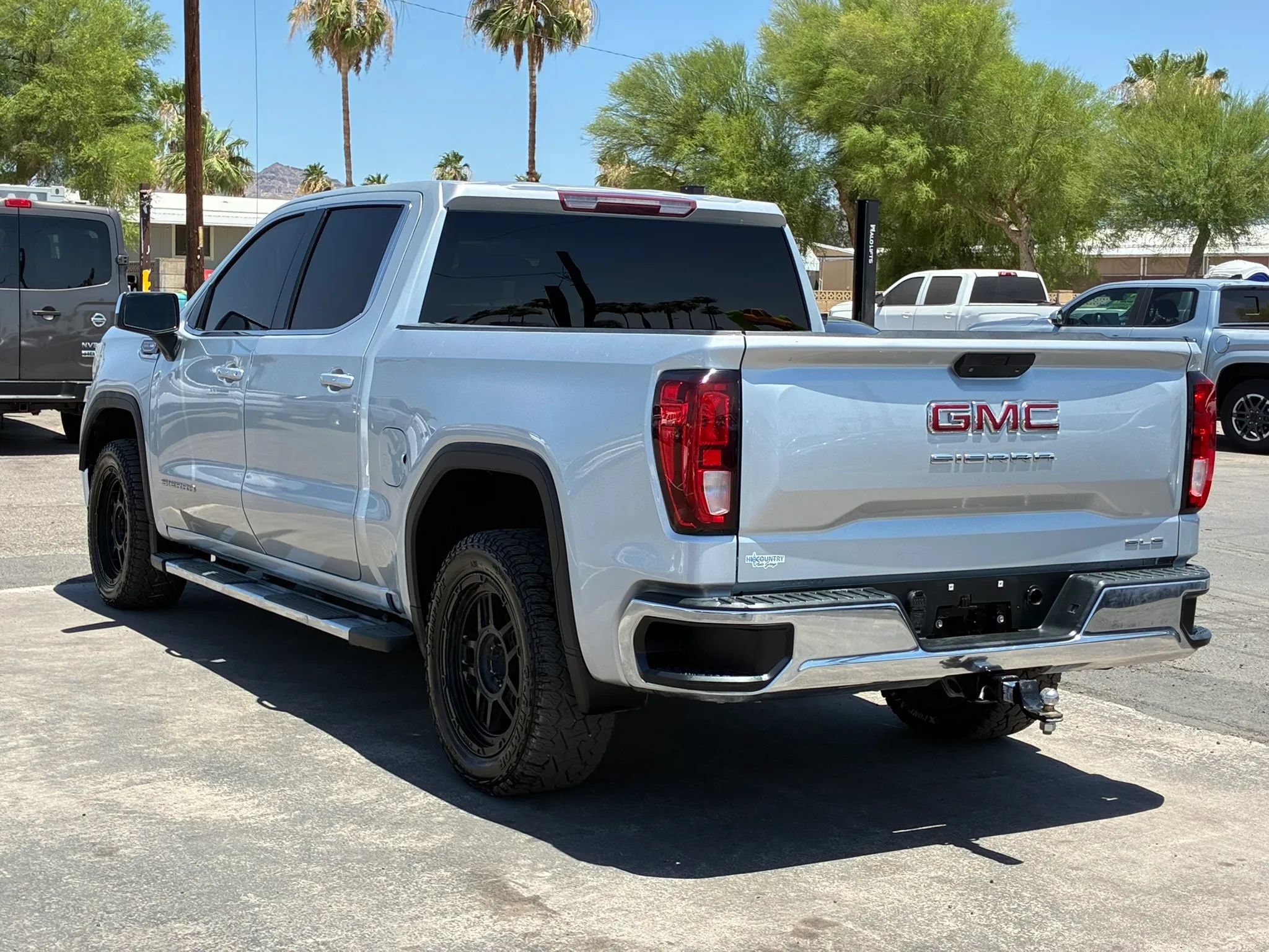 Used 2020 GMC Sierra 1500 SLE w/ SLE Value Package RWD image 4