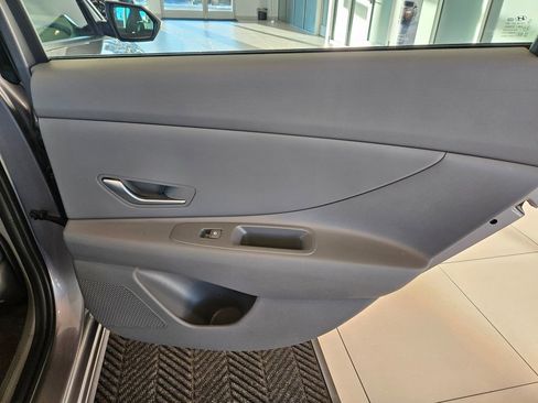 Used 2024 Hyundai Elantra SEL image 27