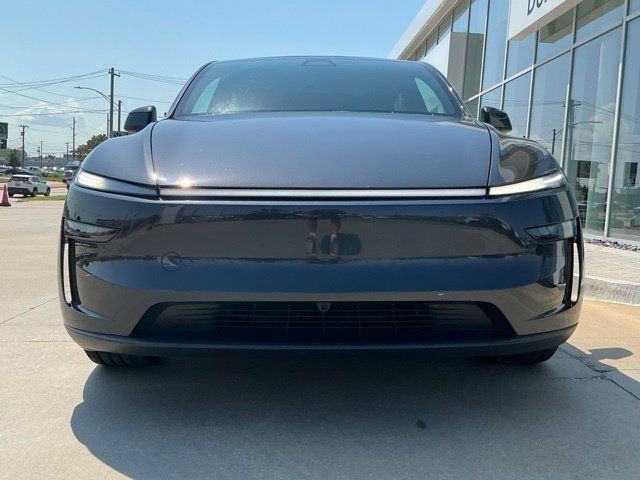 Used 2026 Tesla Model Y 2WD image 7