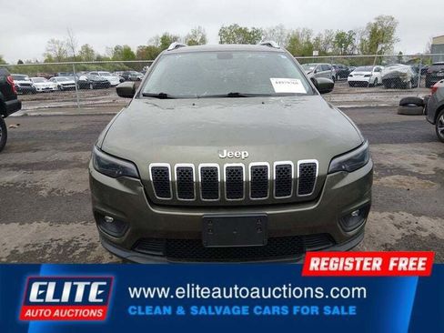 Used 2019 Jeep Cherokee Latitude Plus w/ Comfort/Convenience Group AWD/4WD image 23