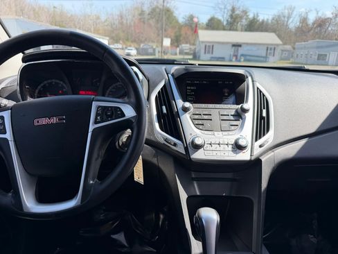 Used 2015 GMC Terrain SLT w/ Safety Package FWD image 30