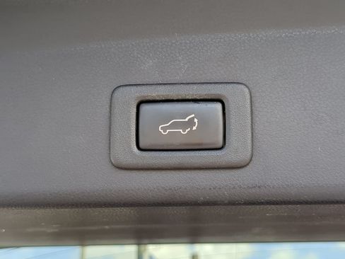 Used 2019 Subaru Ascent Premium AWD/4WD image 10