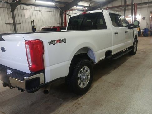 Used 2024 Ford F250 XLT image 4