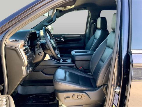 Used 2023 Chevrolet Tahoe LT w/ Luxury Package RWD image 8