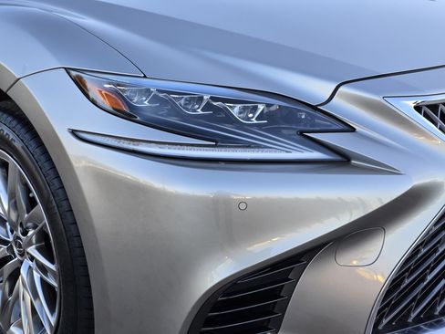 Certified 2019 Lexus LS 500 F Sport image 8