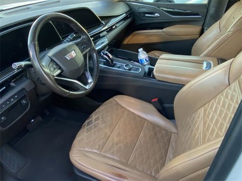 Used 2021 Cadillac Escalade ESV Premium Luxury image 6