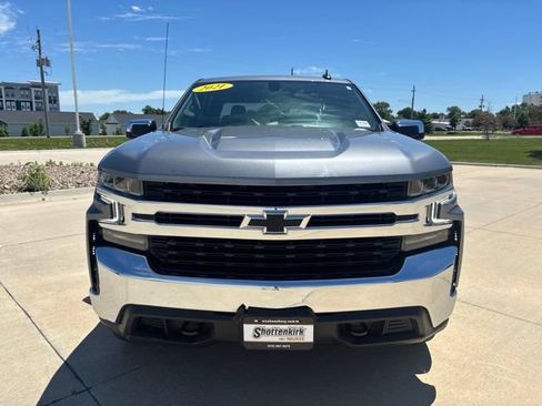 Used 2021 Chevrolet Silverado 1500 LT AWD/4WD image 32