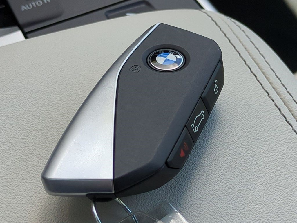 New 2027 BMW X1 xDrive28i AWD/4WD image 30