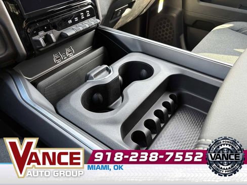 Used 2025 RAM 3500 Big Horn image 23