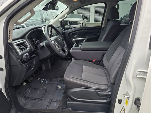 Used 2021 Nissan Titan SV w/ Accessory Utility Package image 55