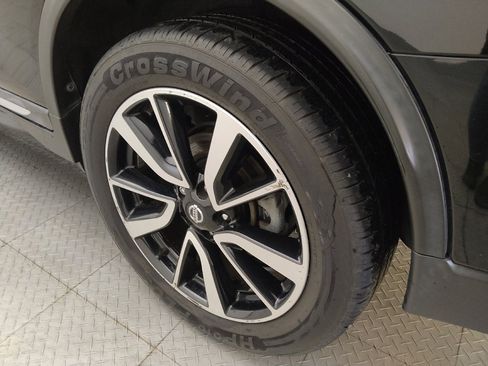 Used 2019 Nissan Rogue SL w/ Premium Package image 31