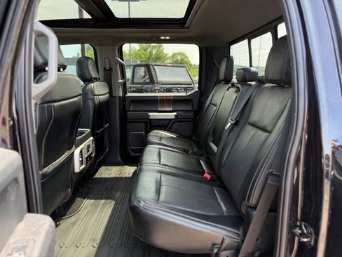 Used 2019 Ford F150 Lariat w/ Equipment Group 502A Luxury AWD/4WD image 16