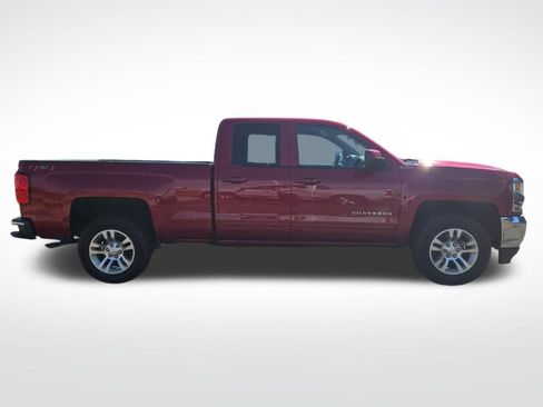 Used 2018 Chevrolet Silverado 1500 LT w/ All Star Edition AWD/4WD image 2