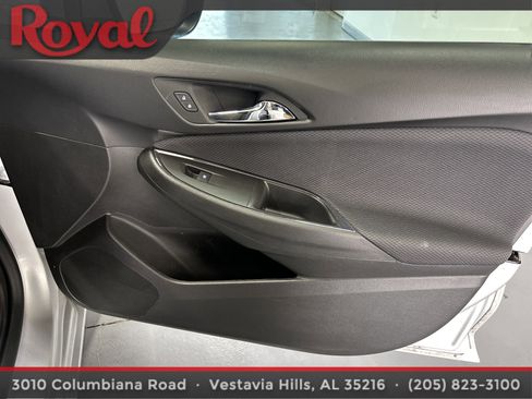 Used 2018 Chevrolet Cruze LS image 9