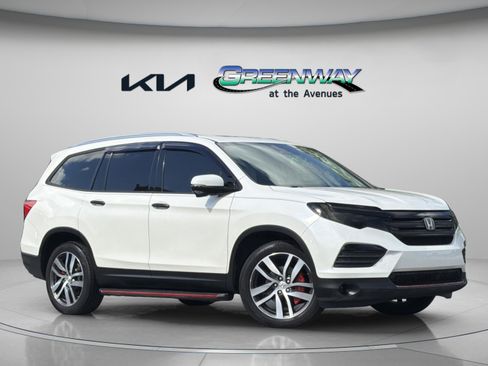 Used 2016 Honda Pilot Touring image 1