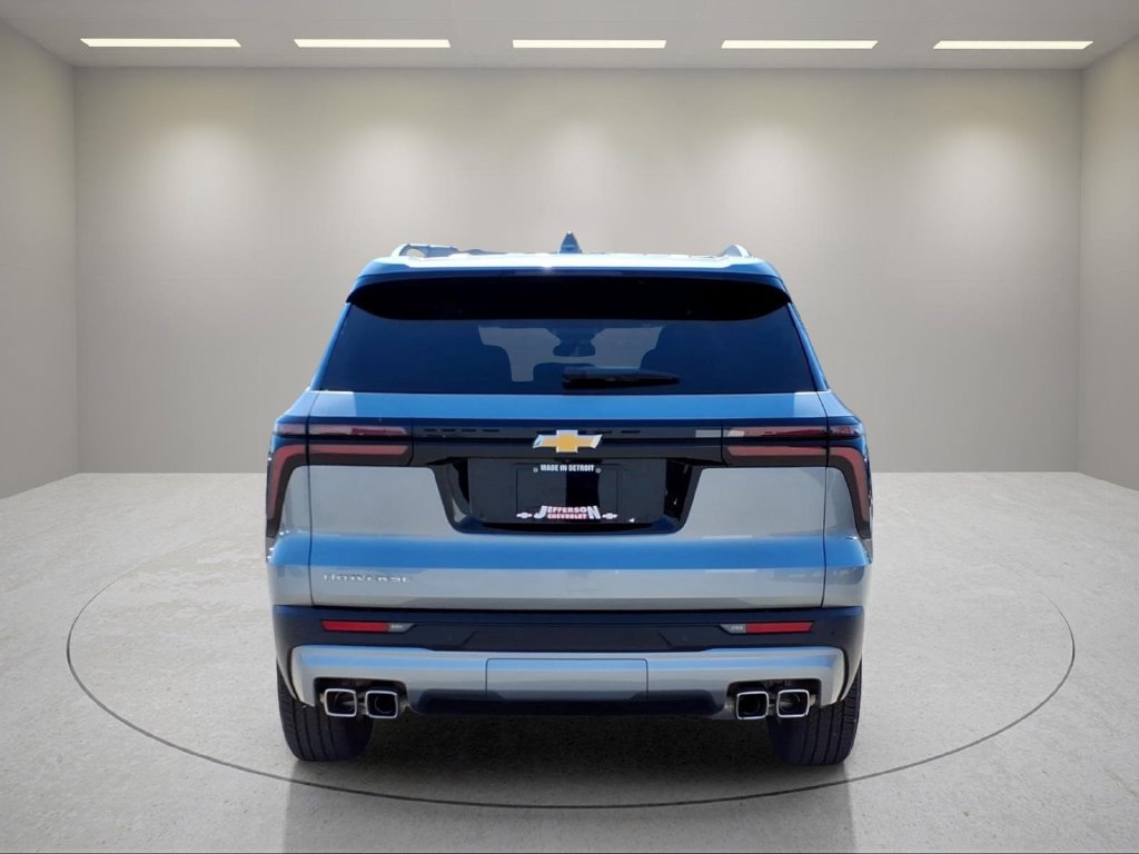 Certified 2025 Chevrolet Traverse LT FWD image 22